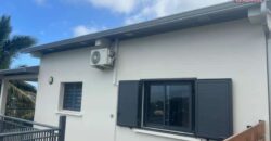 À louer villa mitoyenne de type F4/5 située dans le quartier de la Ravine Sèche