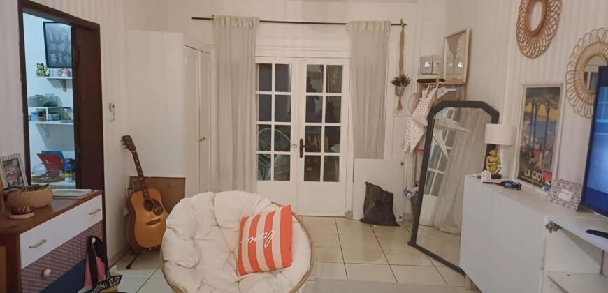 Location villa de type F4 mitoyenne située à Étang-Salé-les-Bains à proximité des plages