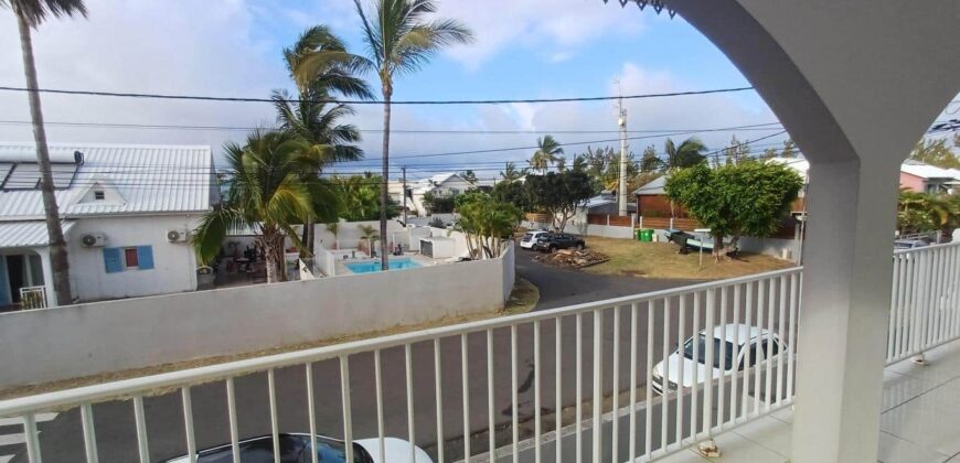 Location villa de type F4 mitoyenne située à Étang-Salé-les-Bains à proximité des plages