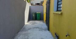 À louer une villa jumelée de type F3 située à la Ravine des Cabris à deux pas du centre-ville.