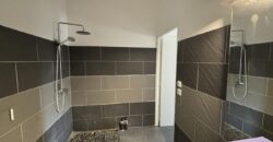 A vendre une villa T4 en R+1 sur une terrain de 146m2 située au centre ville de Saint Leu A vendre une villa T4 en R+1 sur une terrain de 146m2 située au centre ville de Saint Leu