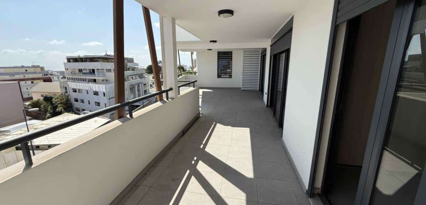 En vente superbe appartement F4 neuf de 137 m² avec vue mer au cœur de Saint-Denis