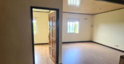A louer une grande villa familiale de 200m2 avec jardin à Chemin du Cap, Sainte-Anne