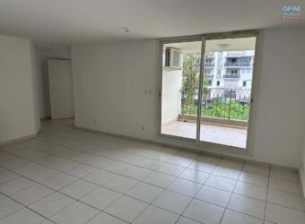 Location d’un appartement F3 située dans une résidence au centre ville de Saint André