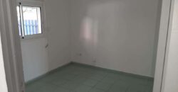 A louer appartement F3/4 de 65m2 situé dans une impasse privative Petit Bazar à Saint André