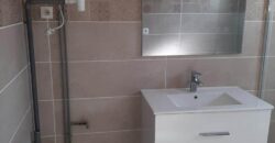 A louer appartement F3/4 de 65m2 situé dans une impasse privative Petit Bazar à Saint André