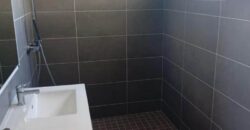 A louer un spacieux appartement F4 de 138 m² dans une résidence récente avec belle vue mer à La Saline-les-Hauts