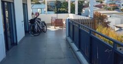 A louer un spacieux appartement F4 de 138 m² dans une résidence récente avec belle vue mer à La Saline-les-Hauts
