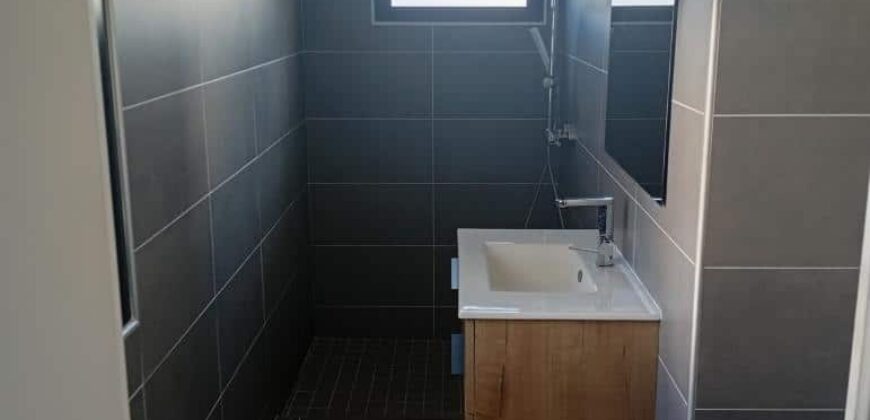 A louer un spacieux appartement F4 de 138 m² dans une résidence récente avec belle vue mer à La Saline-les-Hauts