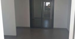 A louer un spacieux appartement F4 de 138 m² dans une résidence récente avec belle vue mer à La Saline-les-Hauts