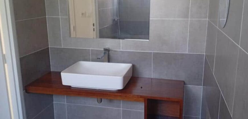 À louer un appartement de type F3 de 67.71 m2 situé dans une résidence sécurisée à La Saline les Hauts