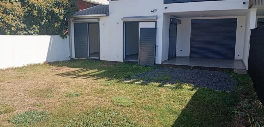 À louer un appartement de type F3 de 67.71 m2 situé dans une résidence sécurisée à La Saline les Hauts