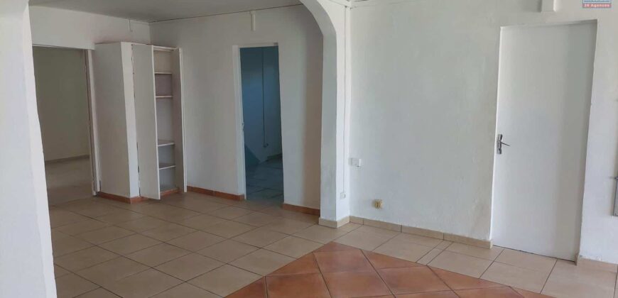 Location d’une villa T3 de plain-pied située dans le quartier de Bois de Nèfles à Saint Leu