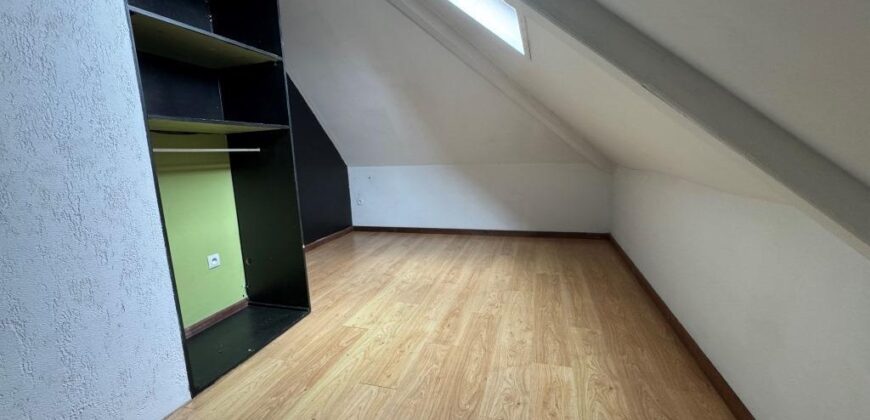 À louer une charmante ville F4 d’environ 105 m2 située dans un quartier calme au Tampon 17ème