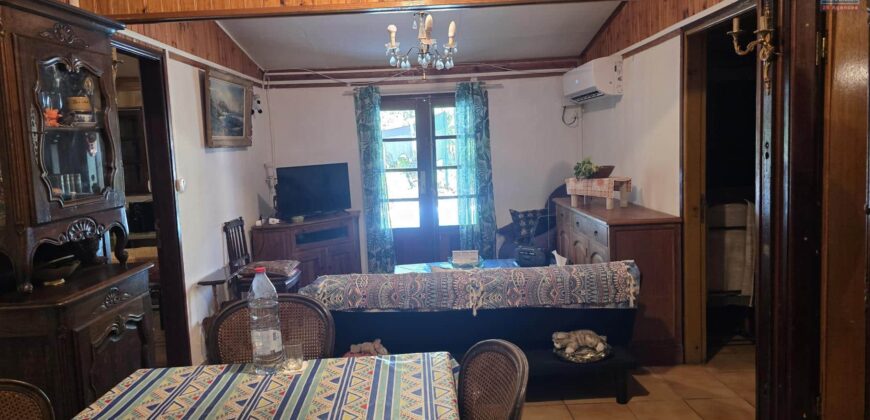 En vente une villa entièrement meublée avec piscine située à Saint-André Cressonnière
