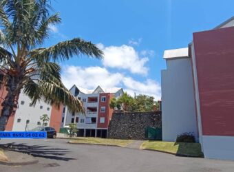 À vendre studio de 34.97 m2 situé dans une résidence sécurisée proche de toutes commodités à Saint Joseph