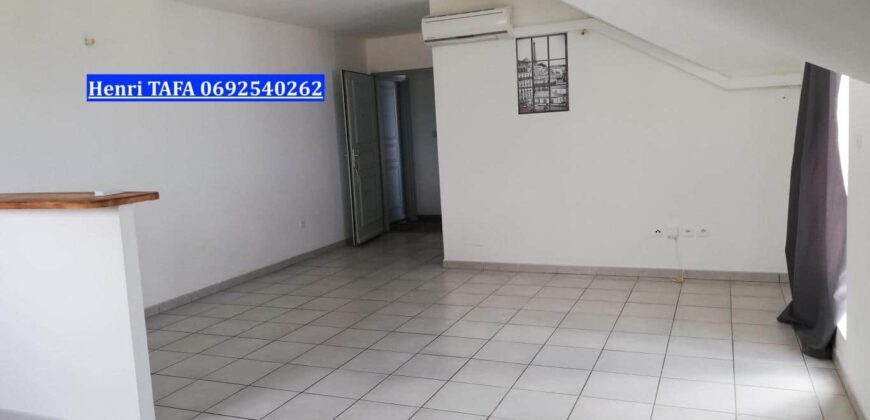 À vendre studio de 34.97 m2 situé dans une résidence sécurisée proche de toutes commodités à Saint Joseph
