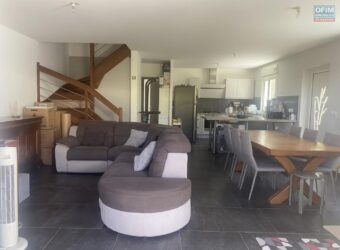 Vente d’une villa moderne de 90m2 sur un terrain piscinable de 210m2 dans un quartier résidentiel à Saint Leu