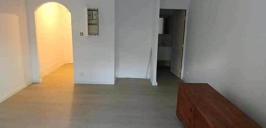 A louer un studio de 26.64m2 avec cour à Sainte Marie