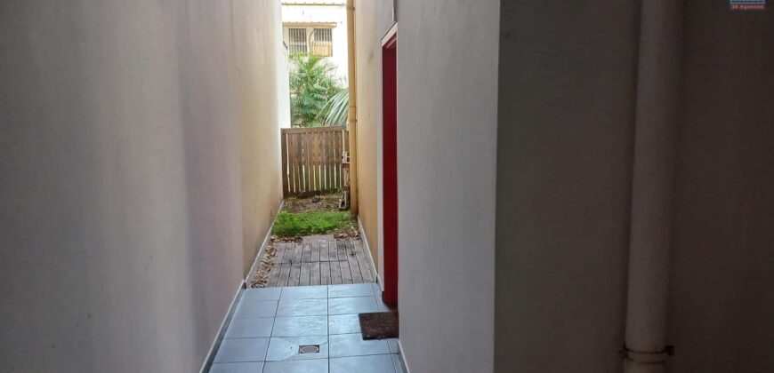 A vendre un appartement T3 de 62 m2 en rez-de-jardin dans les bas de Montgaillard