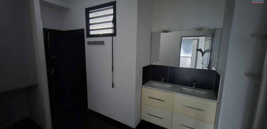 A vendre un appartement T3 de 62 m2 en rez-de-jardin dans les bas de Montgaillard