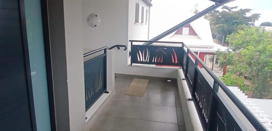 A louer un spacieux appartement F4 de 98.73m2 à Saline les Hauts