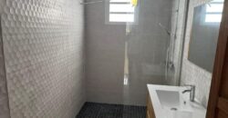 À louer une charmante villa de type F3 entièrement rénovée située au Tampon