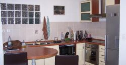 À vendre un agréable appartement T4 d’environ 54 m2 situé dans une résidence sécurisée avec piscine au Tampon