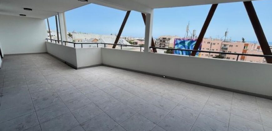 A vendre un appartement neuf de 94m2 au centre ville de Saint Denis