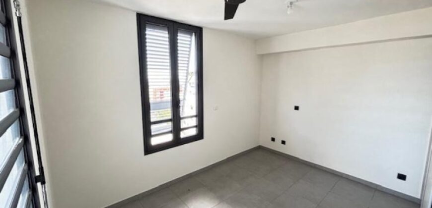 A vendre un appartement neuf de 94m2 au centre ville de Saint Denis