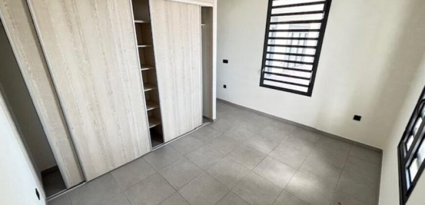 A vendre un appartement neuf de 94m2 au centre ville de Saint Denis