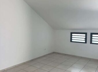 À louer un appartement T2 de 32.69 m2 situé en plein centre de Saint Louis