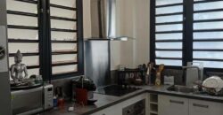 En vente un appartement de type F2 situé dans un quartier résidentiel à Saint Pierre