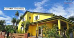 En location une belle et grande villa T6 située au fond d’une impasse calme à Jean Petit