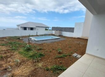 A vendre une villa contemporaine neuve de 128m2 nichée dans le quartier recherché de Beauséjour