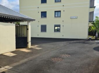 A louer un appartement T3 de 60m2 dans une résidence sécurisée à Sainte Clotilde