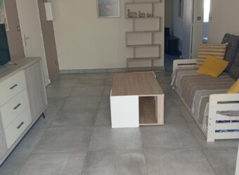 A louer un lumineux appartement meublé proche de la plage à Ermitage les bains