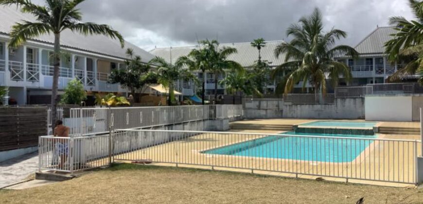 À louer un superbe appartement T3 en duplex situé au sein de la résidence sécurisée à Ravine des Cabris