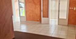 Location d’une spacieuse villa F5 avec un beau jardin arboré située à commune Ango- Sainte Suzanne