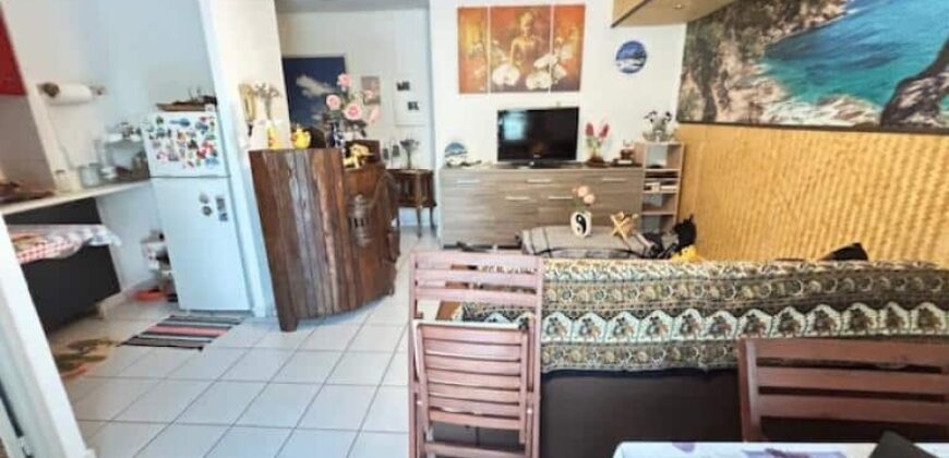 A vendre un appartement T2 dans le quartier de la Trinité à Saint Denis