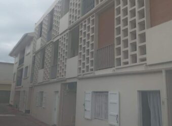 A louer un appartement T2 de 55m2 situé au centre ville de Saint Paul
