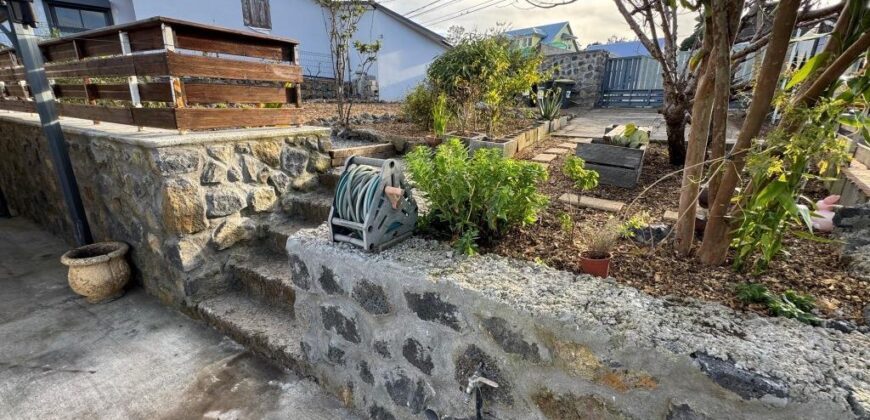 Vente superbe villa meublée t4 située dans un secteur calme et verdoyant du Tampon 13ème
