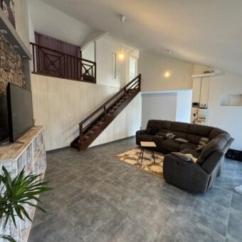 Vente superbe villa meublée t4 située dans un secteur calme et verdoyant du Tampon 13ème