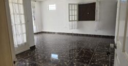 A vendre une maison d’environ 130m2 sur un terrain plat de plus de 700m2 dans le secteur de Petit Bazar à Saint André
