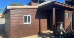 Location une petite maison avec jardin située dans une impasse calme aux Avirons