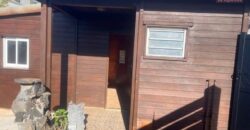 Location une petite maison avec jardin située dans une impasse calme aux Avirons