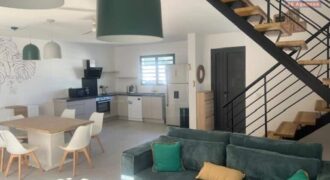 Superbe villa T4 meublée à louer située en plein centre-ville de l’Étang-Salé les Hauts