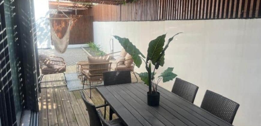 À louer une belle villa F4 meublée située en plein centre-ville de l’Étang-Salé les Hauts