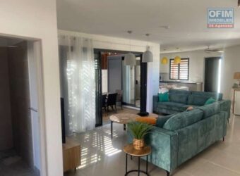 À louer une belle villa F4 meublée située en plein centre-ville de l’Étang-Salé les Hauts