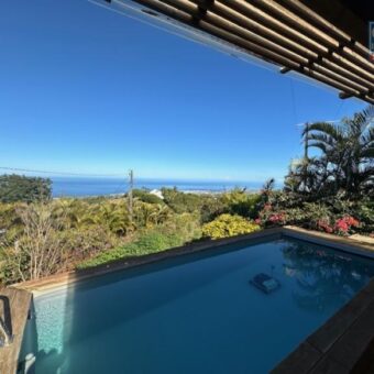 Location d’une ravissante villa T4 avec vue mer située à Mont Vert Les Hauts